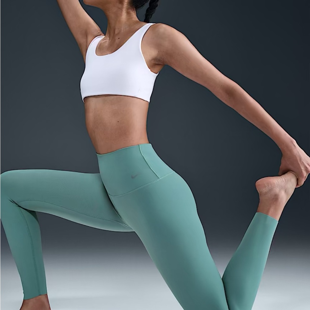 Nike Zenvy 7/8 High-Waisted Leggings Small